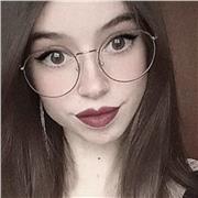 Profesora de idiomas imparte clases de inglés y español para extranjeros